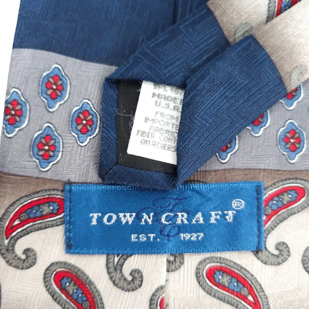 TownCraft Men Necktie Geometric 100% Polyester Blue Beige Red 58x4 - NWOT - USA